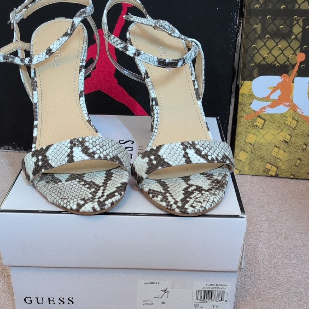 GUESS Women's Snakeskin Sandals US 7.5W